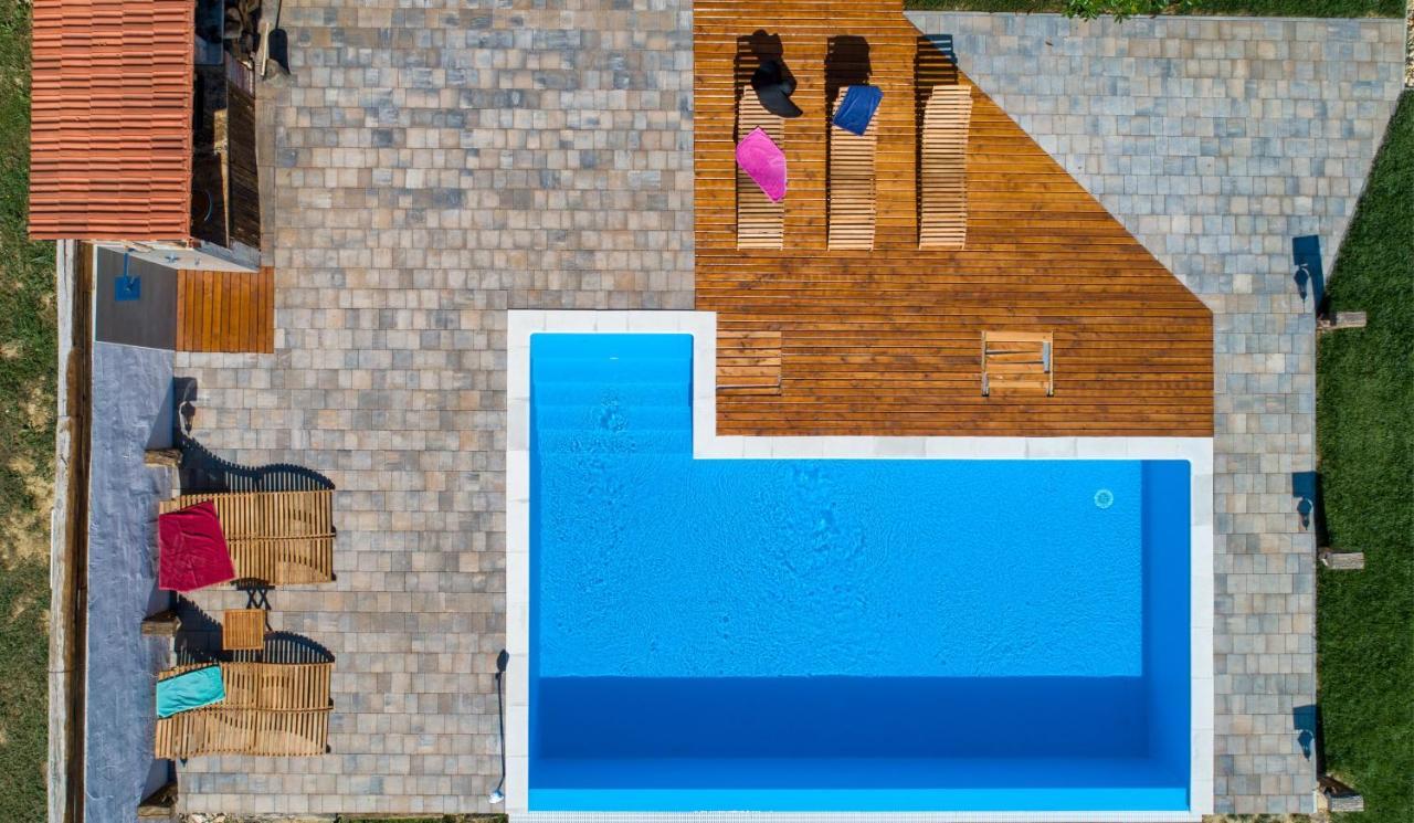 Holiday Home Dika スヴェティ・マルティン・ナ・ムリ エクステリア 写真