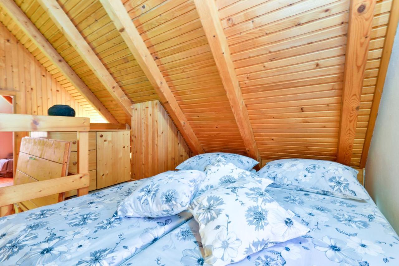 Holiday Home Dika スヴェティ・マルティン・ナ・ムリ エクステリア 写真