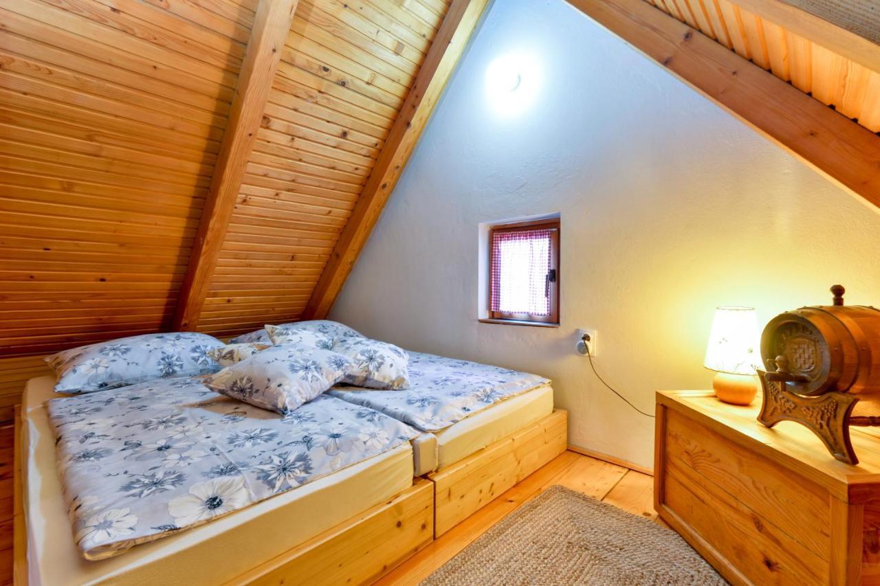 Holiday Home Dika スヴェティ・マルティン・ナ・ムリ エクステリア 写真