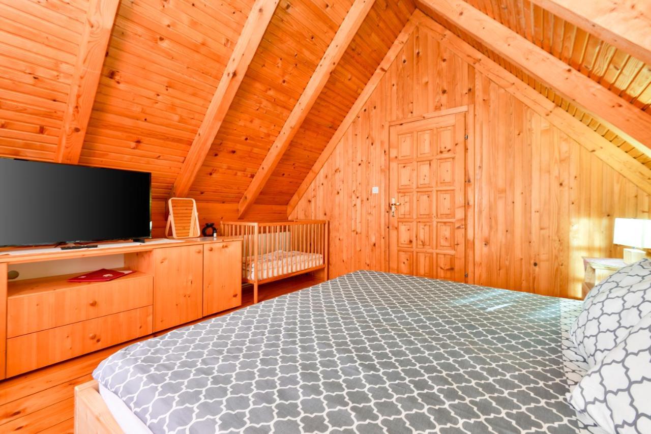 Holiday Home Dika スヴェティ・マルティン・ナ・ムリ エクステリア 写真