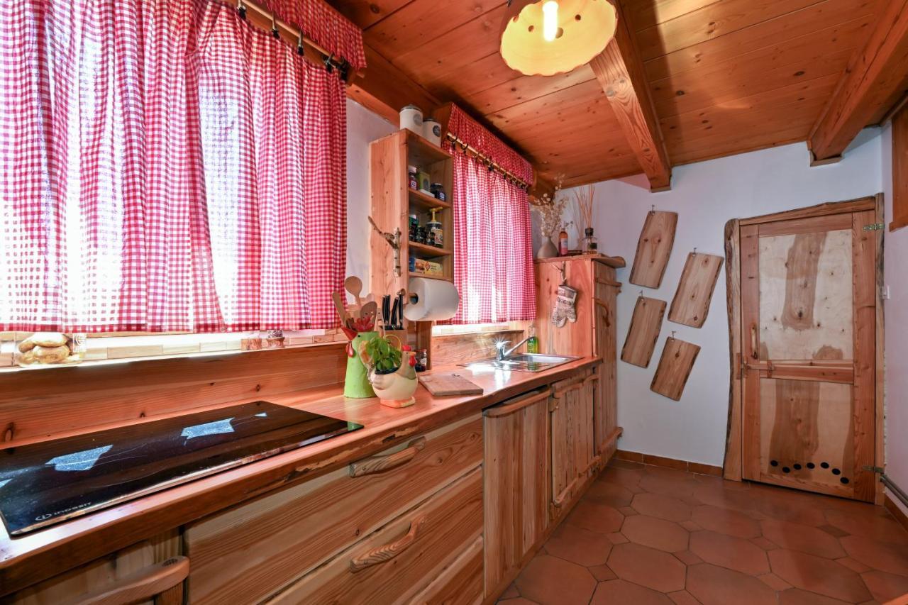 Holiday Home Dika スヴェティ・マルティン・ナ・ムリ エクステリア 写真