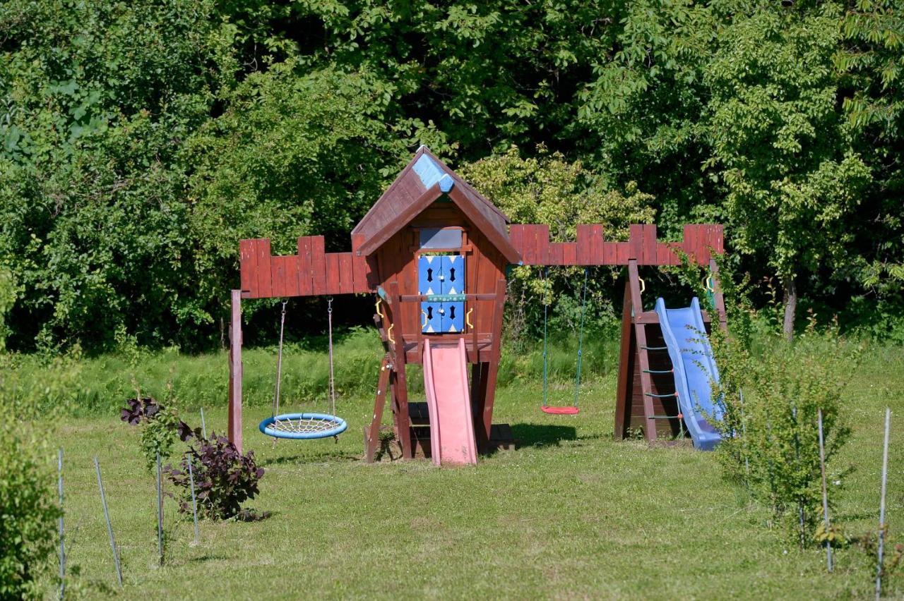 Holiday Home Dika スヴェティ・マルティン・ナ・ムリ エクステリア 写真